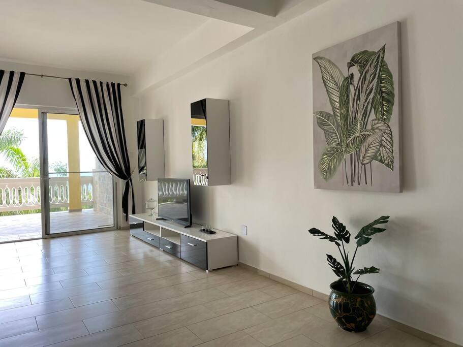 Spring Garden Mobay Resort Luxurious Apartments Montego Bay Buitenkant foto
