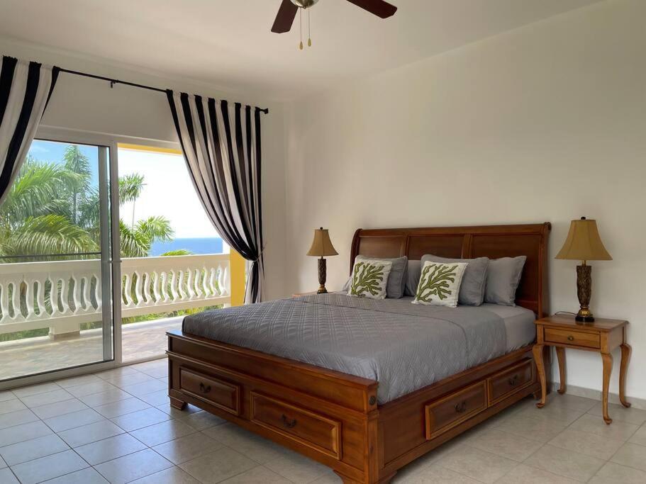 Spring Garden Mobay Resort Luxurious Apartments Montego Bay Buitenkant foto