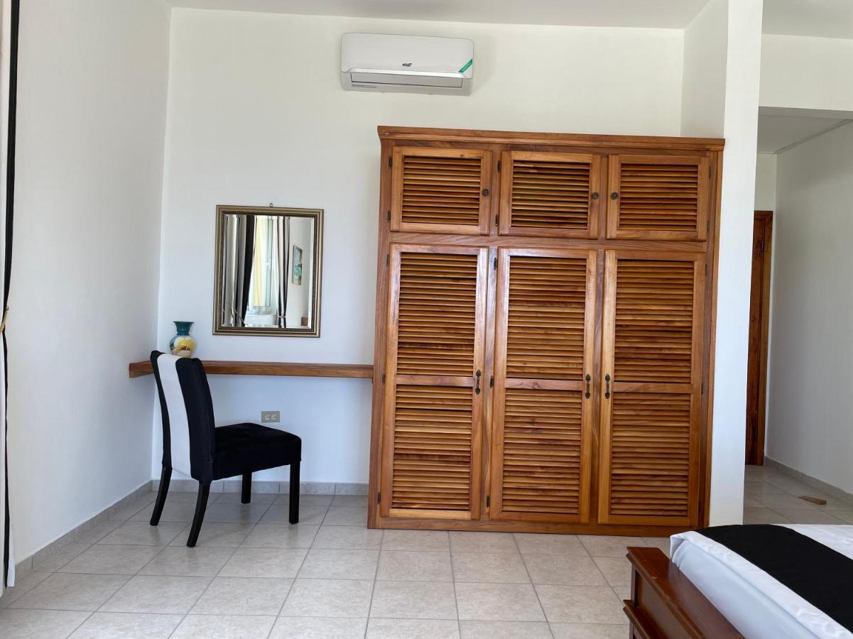 Spring Garden Mobay Resort Luxurious Apartments Montego Bay Buitenkant foto