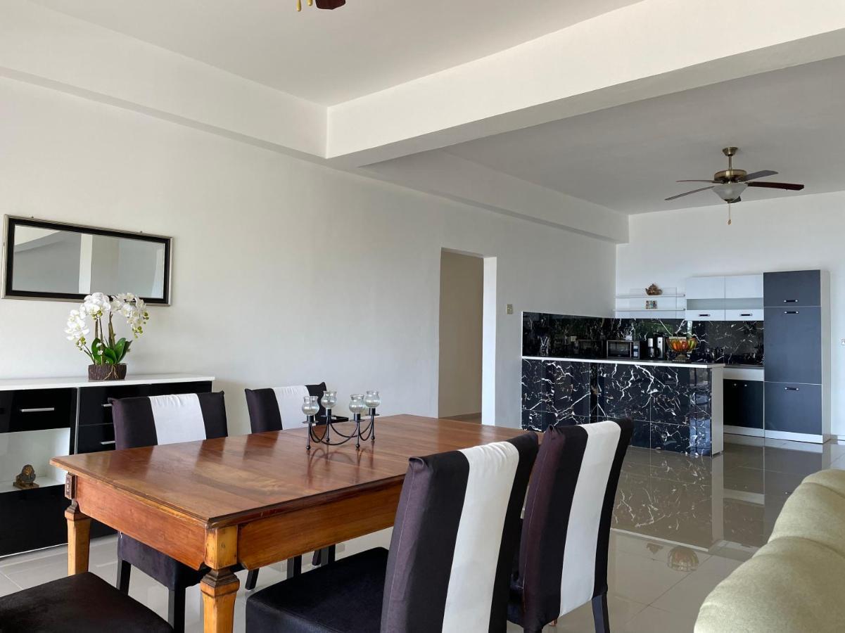 Spring Garden Mobay Resort Luxurious Apartments Montego Bay Buitenkant foto